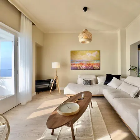 Infinity & Beyond By Halu! - Seafront Apartamento Tesalónica