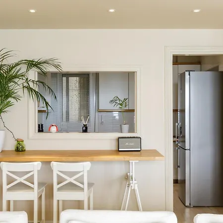 Infinity & Beyond By Halu! - Seafront Apartamento