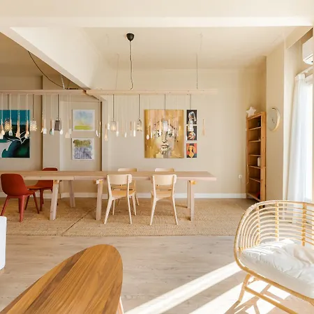 Infinity & Beyond By Halu! - Seafront Apartamento *
